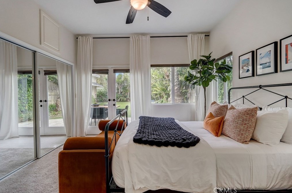 2224 Laurel Pl, Newport Beach CA  92663-5458 exterior