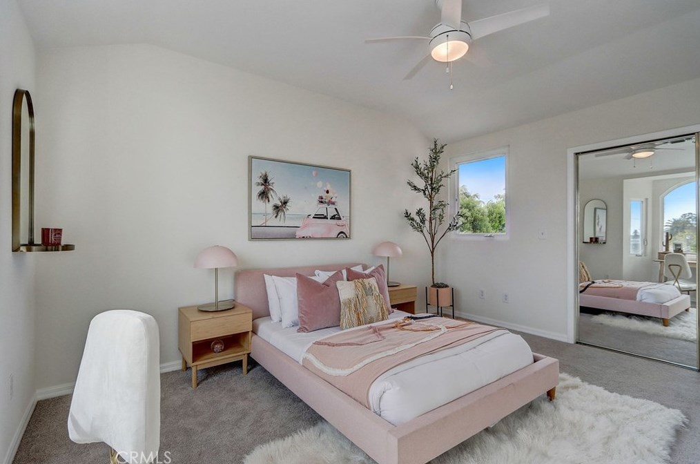 2224 Laurel Pl, Newport Beach CA  92663-5458 exterior