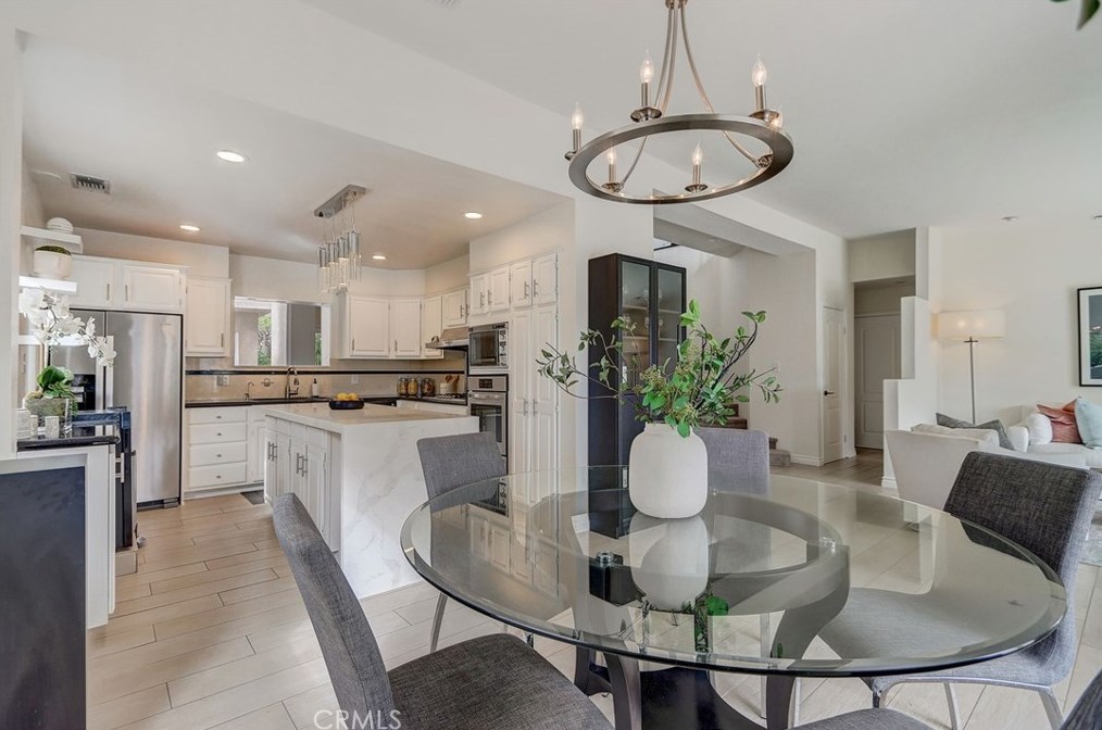 2224 Laurel Pl, Newport Beach CA  92663-5458 exterior