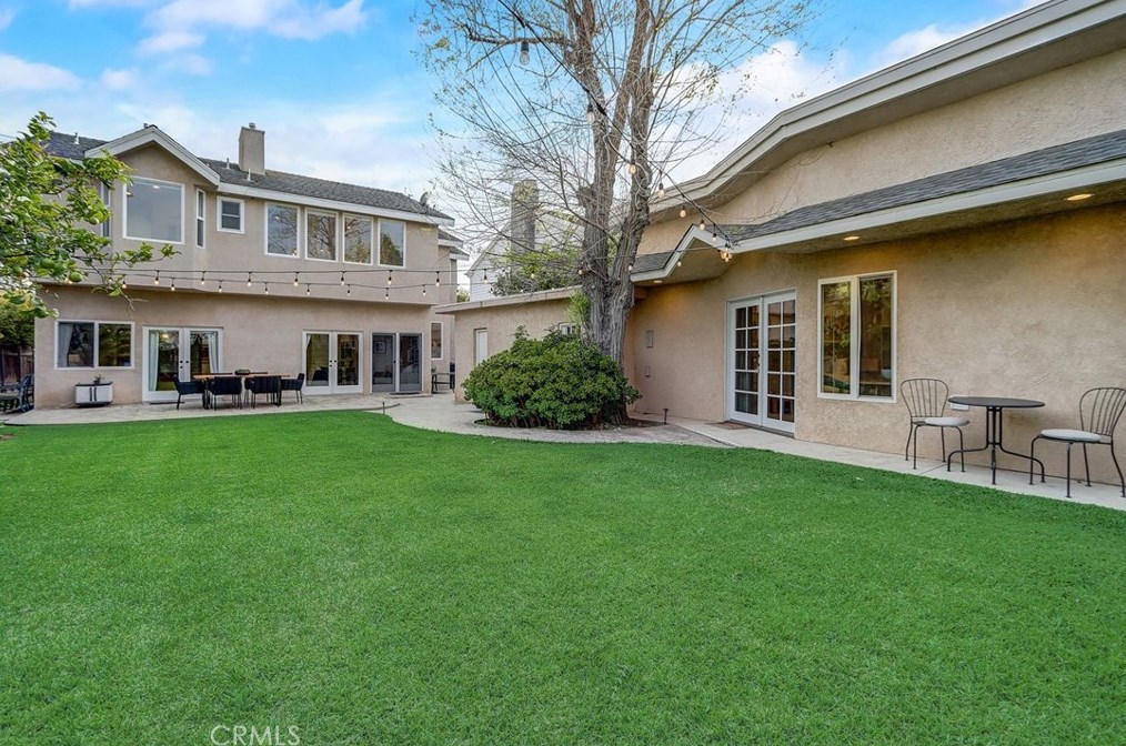 2224 Laurel Pl, Newport Beach CA  92663-5458 exterior