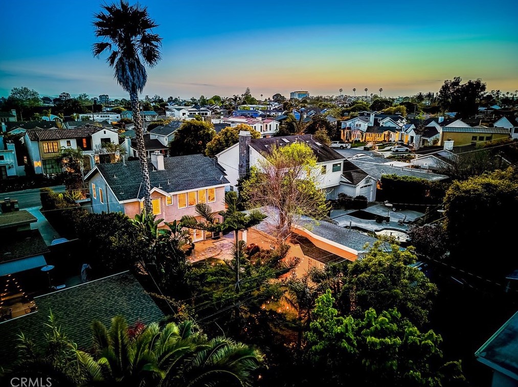 2224 Laurel Pl, Newport Beach CA  92663-5458 exterior