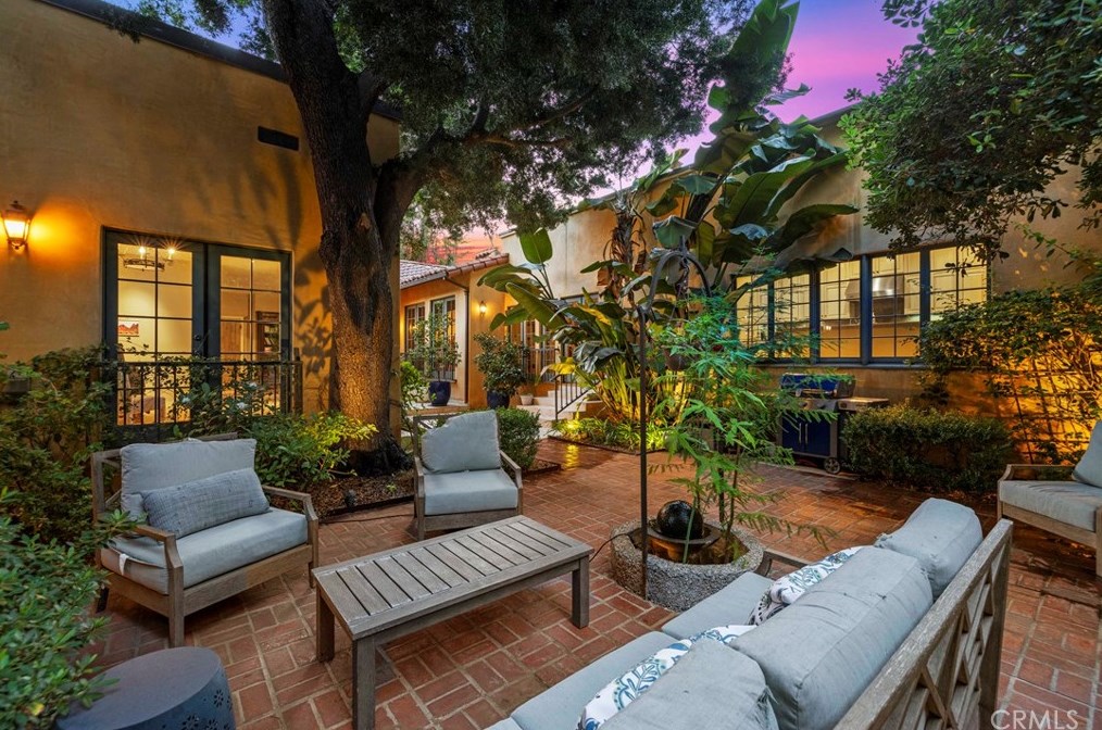 788 Grand Ave, Pasadena CA  91105-2447 exterior