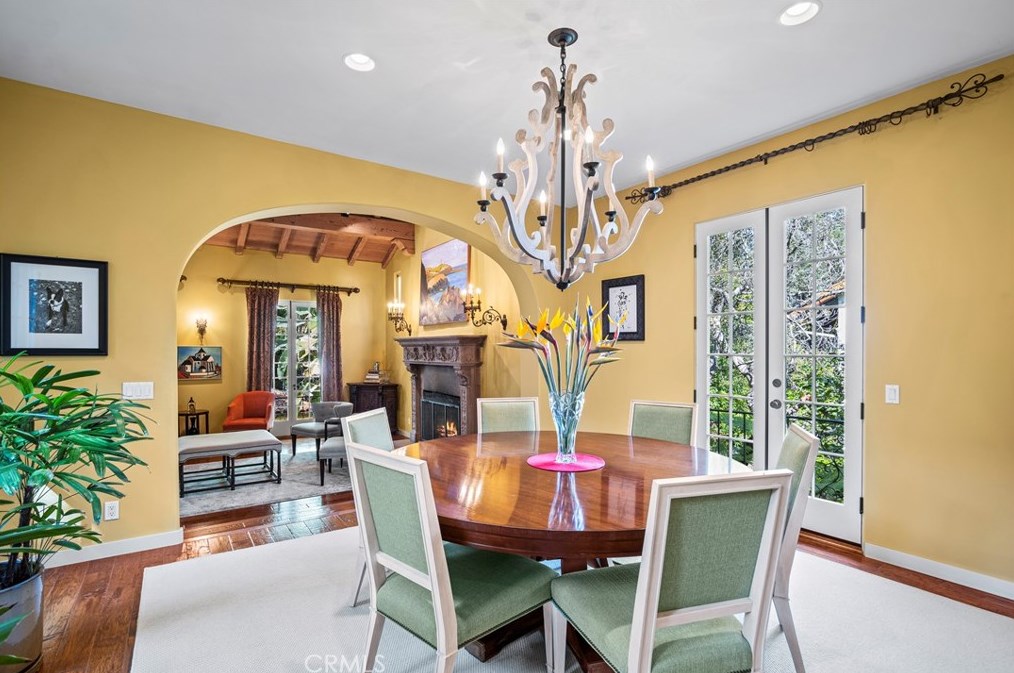 788 Grand Ave, Pasadena CA  91105-2447 exterior