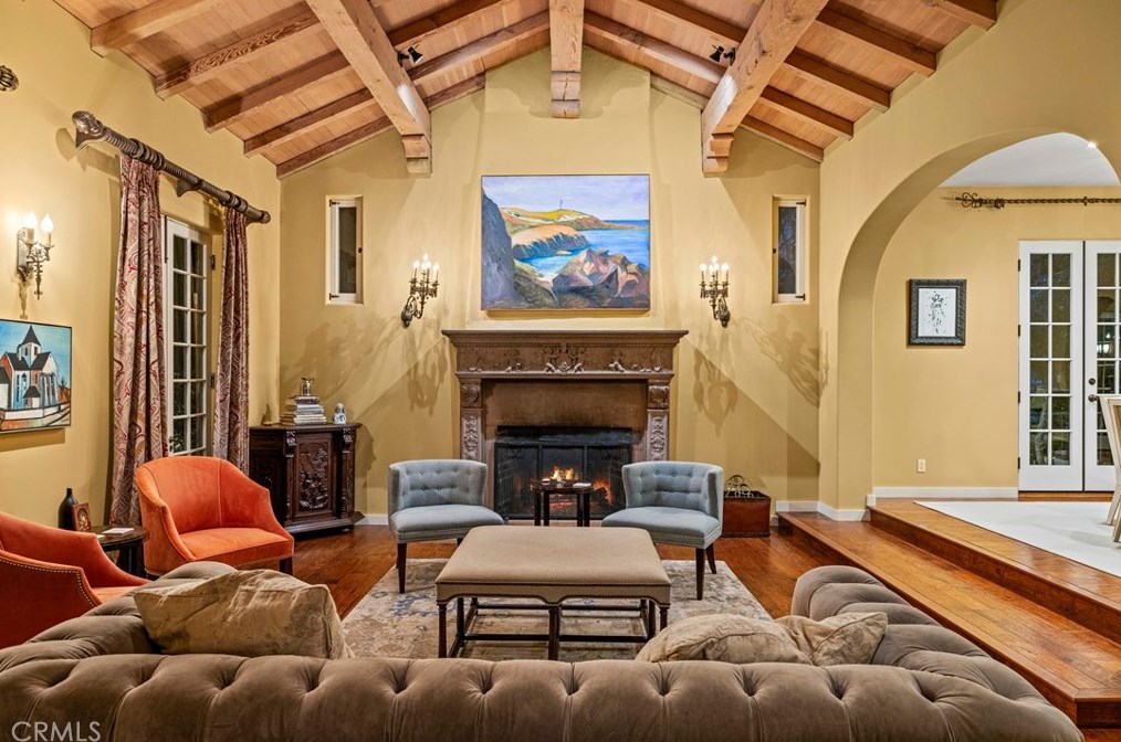 788 Grand Ave, Pasadena CA  91105-2447 exterior