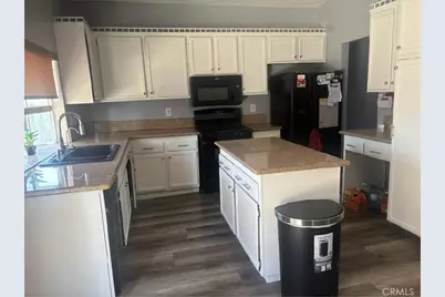 12530 Loma Verde Drive, Victorville, CA 92392 - Photo 7