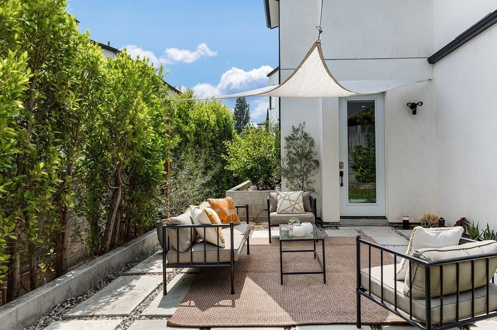 6628 Aldama St, Los Angeles CA  90042-1903 exterior