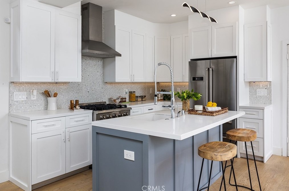 6628 Aldama St, Los Angeles CA  90042-1903 exterior