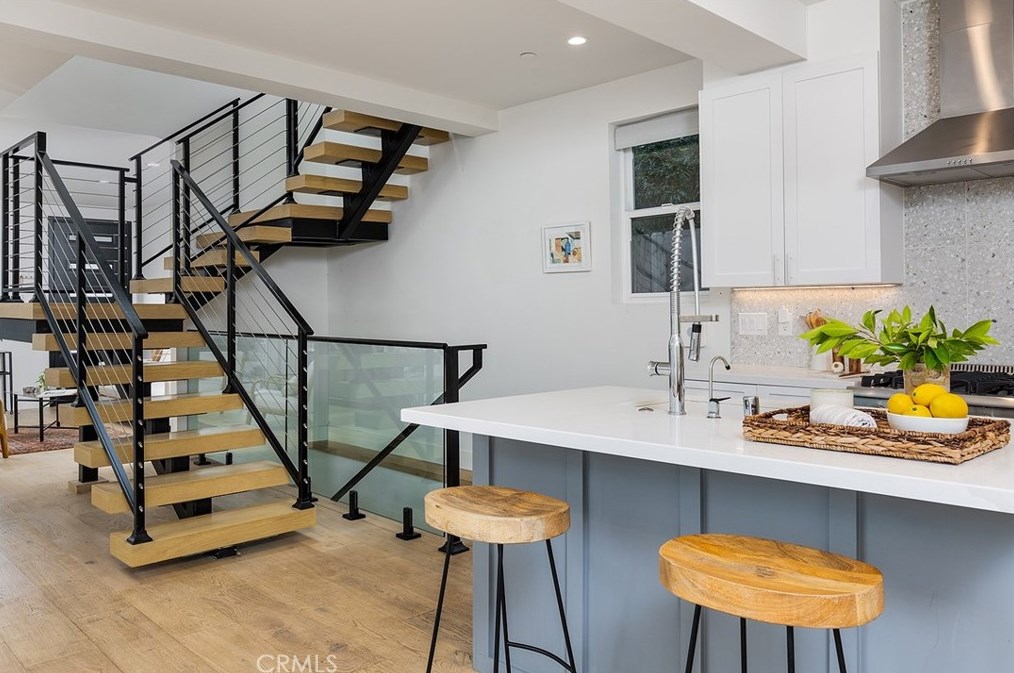 6628 Aldama St, Los Angeles CA  90042-1903 exterior