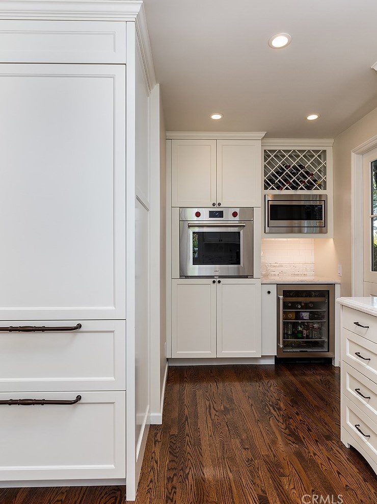 1021 Mtn St, Glendale CA  91202-1041 exterior