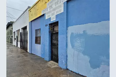 6084 S Hoover Street, Los Angeles, CA 90044 - Photo 1
