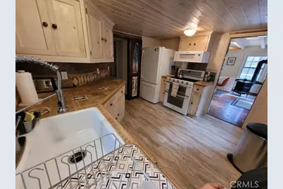 810 Lake Drive, Lake Arrowhead, CA 92352 - Photo 11