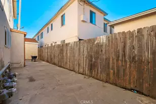 2122 E 10th St, Long Beach, CA 90804 - Photo 39