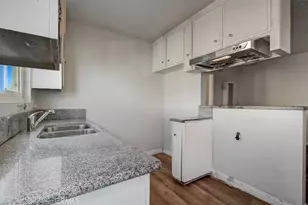 2122 E 10th St, Long Beach, CA 90804 - Photo 67