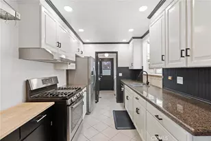 6417 Graves, Lake Balboa, CA 91406 - Photo 9