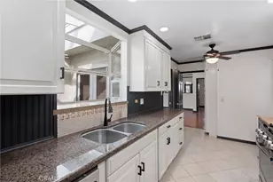 6417 Graves, Lake Balboa, CA 91406 - Photo 11