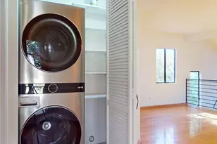 1240 Marion Dr, Glendale, CA 91205 - Photo 37