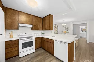 360 S Euclid Ave, Pasadena, CA 91101 - Photo 7