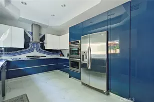 6937 Kian Ct, Van Nuys, CA 91406 - Photo 17