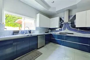 6937 Kian Ct, Van Nuys, CA 91406 - Photo 19