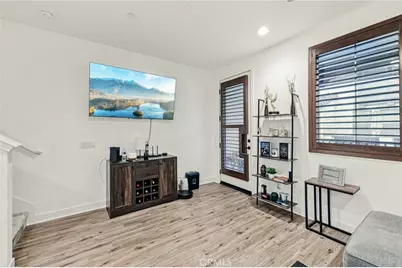 2520 Valentina #6, Commerce, CA 90040 - Photo 15