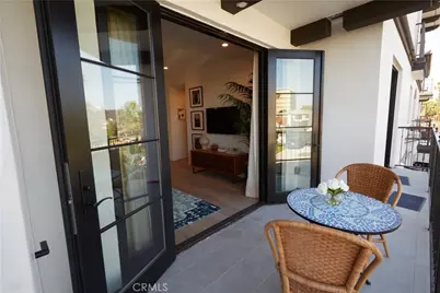 1333 S Orange Grove Avenue #211, Los Angeles, CA 90019 - Photo 11