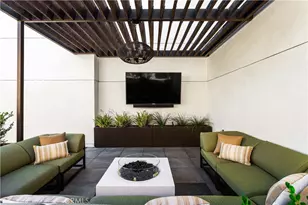 1333 S Orange Grove Ave, Los Angeles, CA 90019 - Photo 29