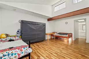 33 Northwoods, La Crescenta, CA 91214 - Photo 21