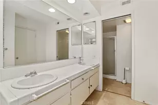 33 Northwoods, La Crescenta, CA 91214 - Photo 19