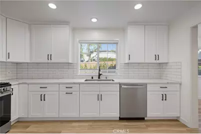 7049 Sunnycrest Trail, Tujunga, CA 91042 - Photo 9