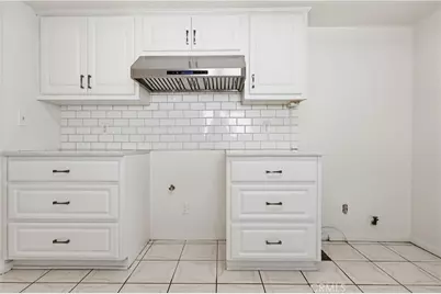 417 S Glenwood Pl., Burbank, CA 91506 - Photo 13