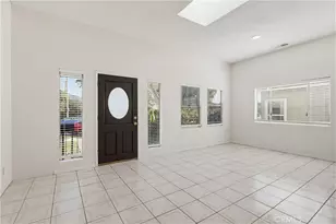 417 S Glenwood Pl, Burbank, CA 91506 - Photo 5