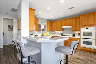 19911 Holly Dr, Saugus, CA 91350 - Photo 7