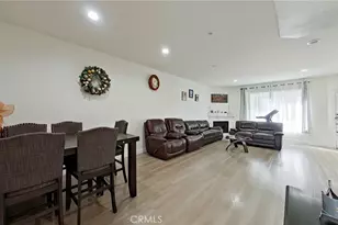 18347 Saticoy, Reseda, CA 91335 - Photo 3