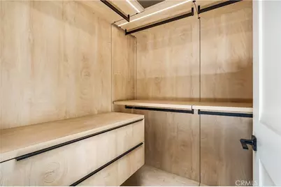 1333 S Orange Grove Avenue #401, Los Angeles, CA 90019 - Photo 13