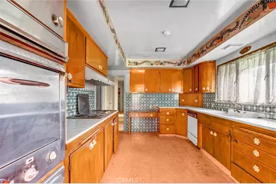 11500 Thurston, Los Angeles, CA 90049 - Photo 25