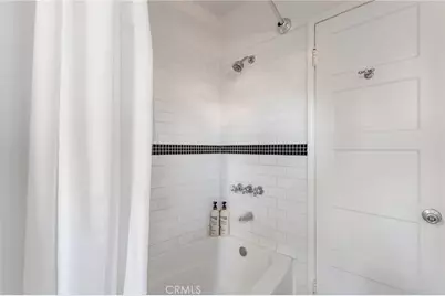 452 Holland Avenue, Los Angeles, CA 90042 - Photo 31