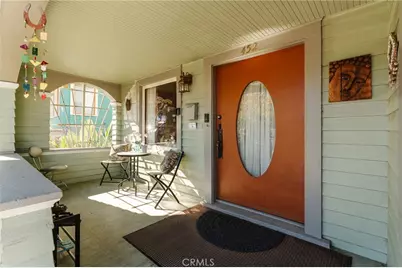452 Holland Avenue, Los Angeles, CA 90042 - Photo 1