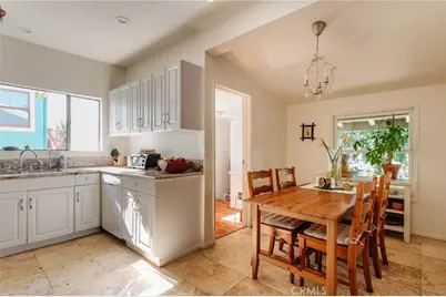 452 Holland Avenue, Los Angeles, CA 90042 - Photo 13