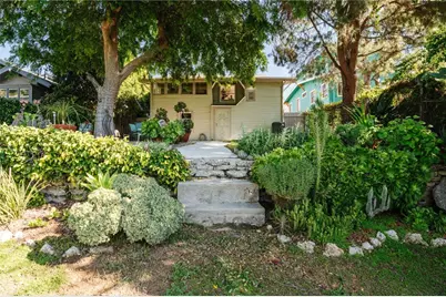 452 Holland Avenue, Los Angeles, CA 90042 - Photo 43