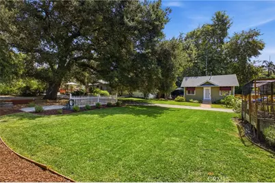 547 E Woodbury Road, Altadena, CA 91001 - Photo 7