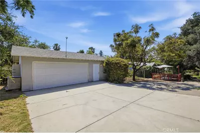 547 E Woodbury Road, Altadena, CA 91001 - Photo 17