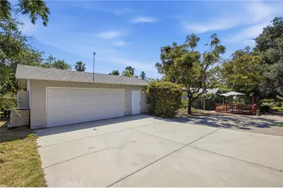 547 E Woodbury Road, Altadena, CA 91001 - Photo 17