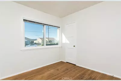 10515 Lanark, Los Angeles, CA 91352 - Photo 17