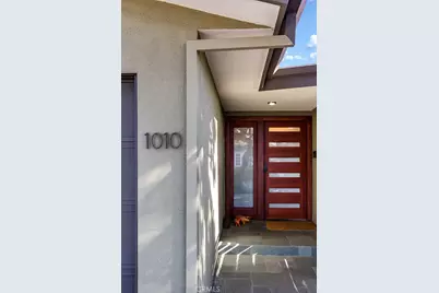 1010 Aratina Street, Los Angeles, CA 90042 - Photo 5