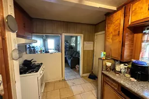 339 W 76th, Los Angeles, CA 90003 - Photo 11