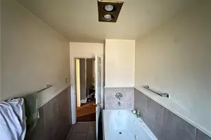 339 W 76th, Los Angeles, CA 90003 - Photo 5