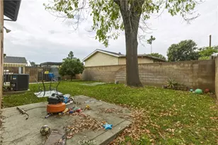 539 N Pasadena, Azusa, CA 91702 - Photo 33