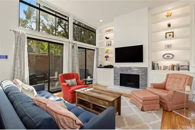 209 S Oakland Avenue #D, Pasadena, CA 91101 - Photo 1