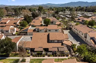 24662 Golfview Dr, Valencia, CA 91355 - Photo 21