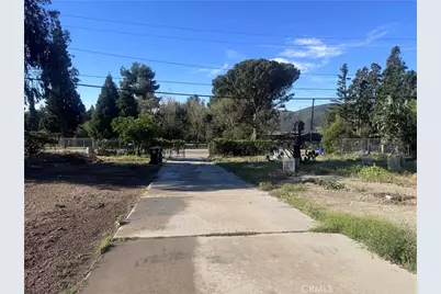 17782 W Kenwood, San Bernardino, CA 92407 - Photo 31